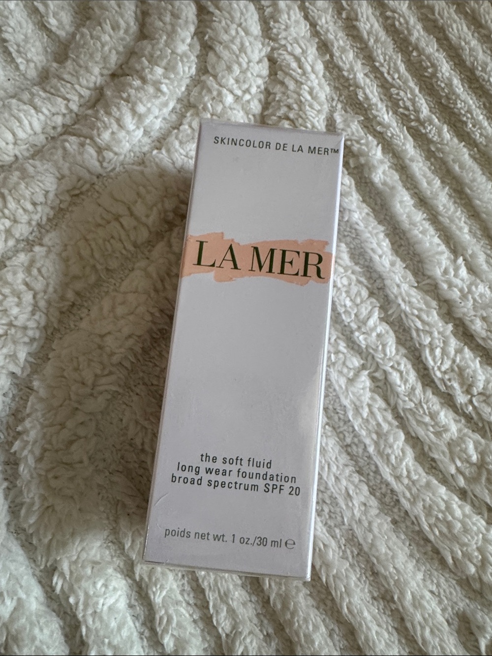 La Mer Foundation Box — White & Beige